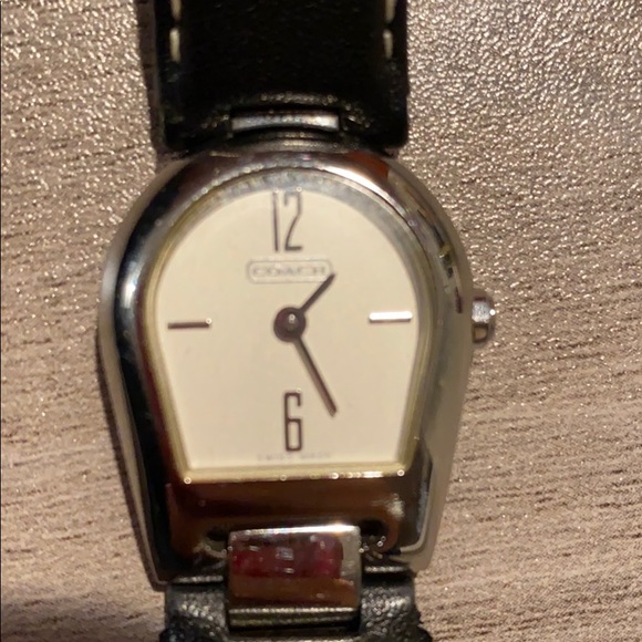 Vintage authentic coach leather Watch - Picture 1 of 3